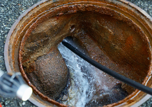 令和4年7月　排水溝からの異臭